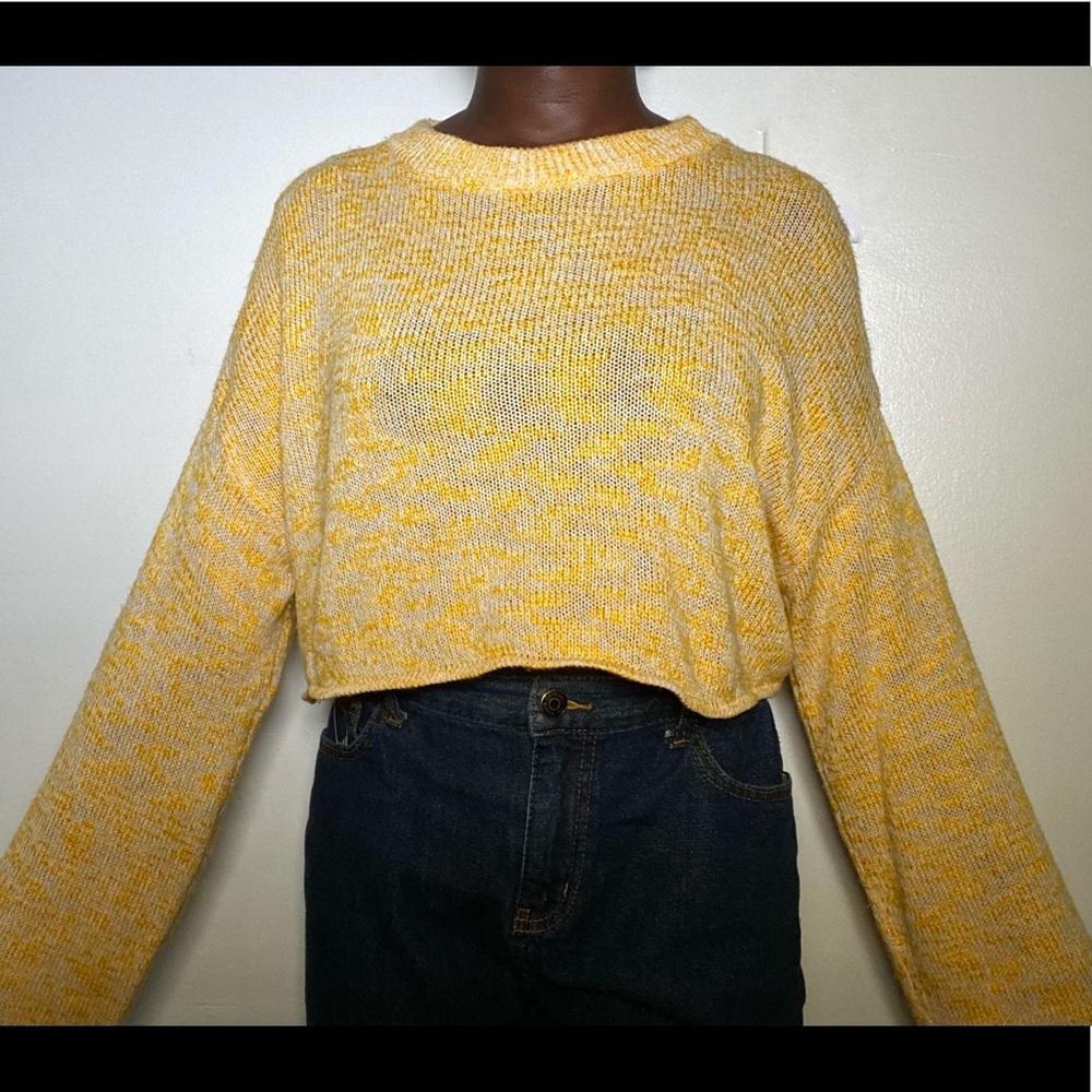 Cropped sweater top